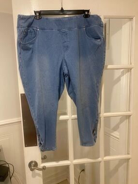 Belle size 28WP  jeans Capris good condition
